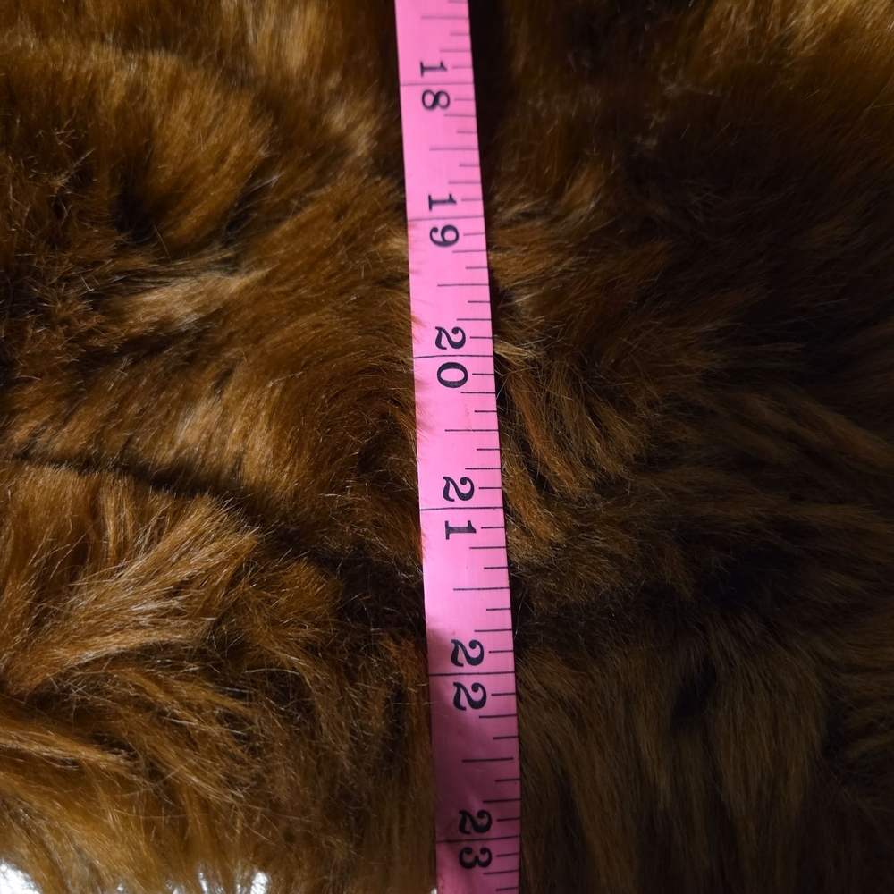 🎉HP🎉 Chic Brown Faux Fur Vest - Picture 9 of 9